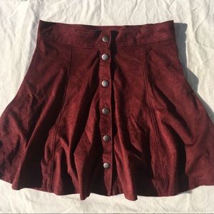 TILLY’S FAUX SUEDE SKIRT
